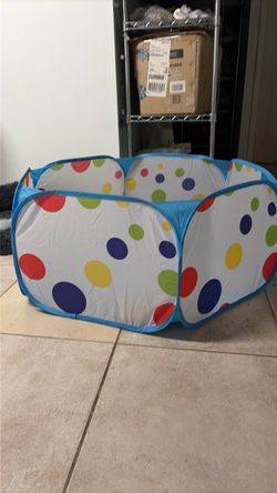 Ball pit for cats