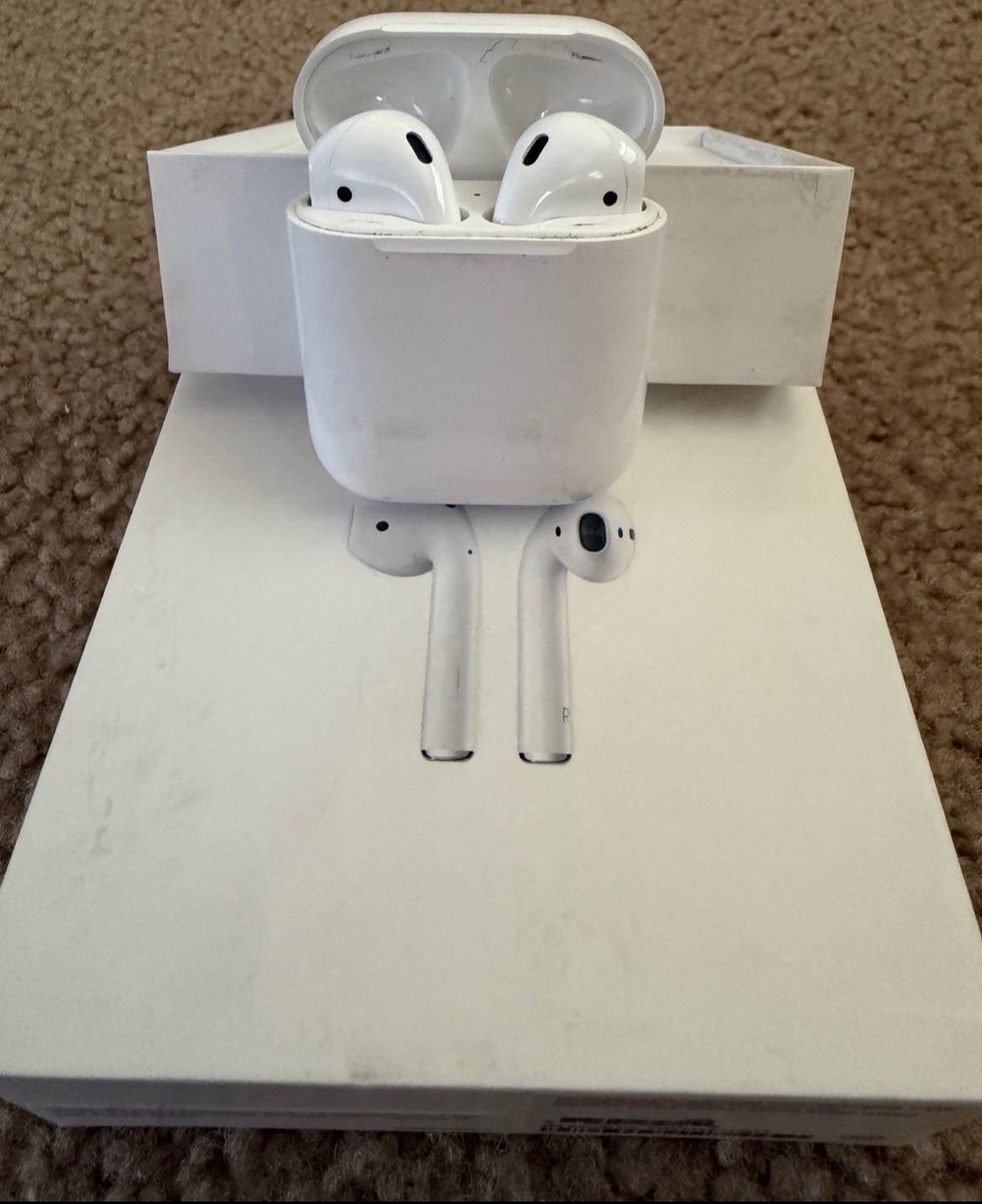 AirPods Gen 2