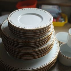 Dinnerware