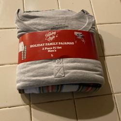 Holiday Mens Pajamas Size L