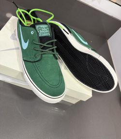Nike SB Zoom Janoski OG+ in the Gorge Green
