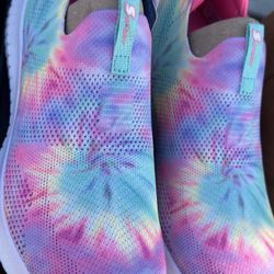 Skechers De Niña Size 4 New