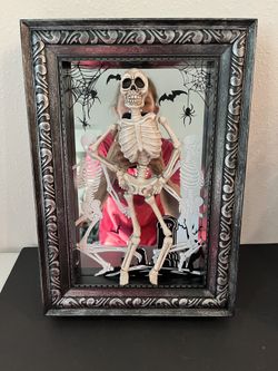 Dancing LED Skeleton Frame