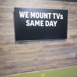 TV MOUNT