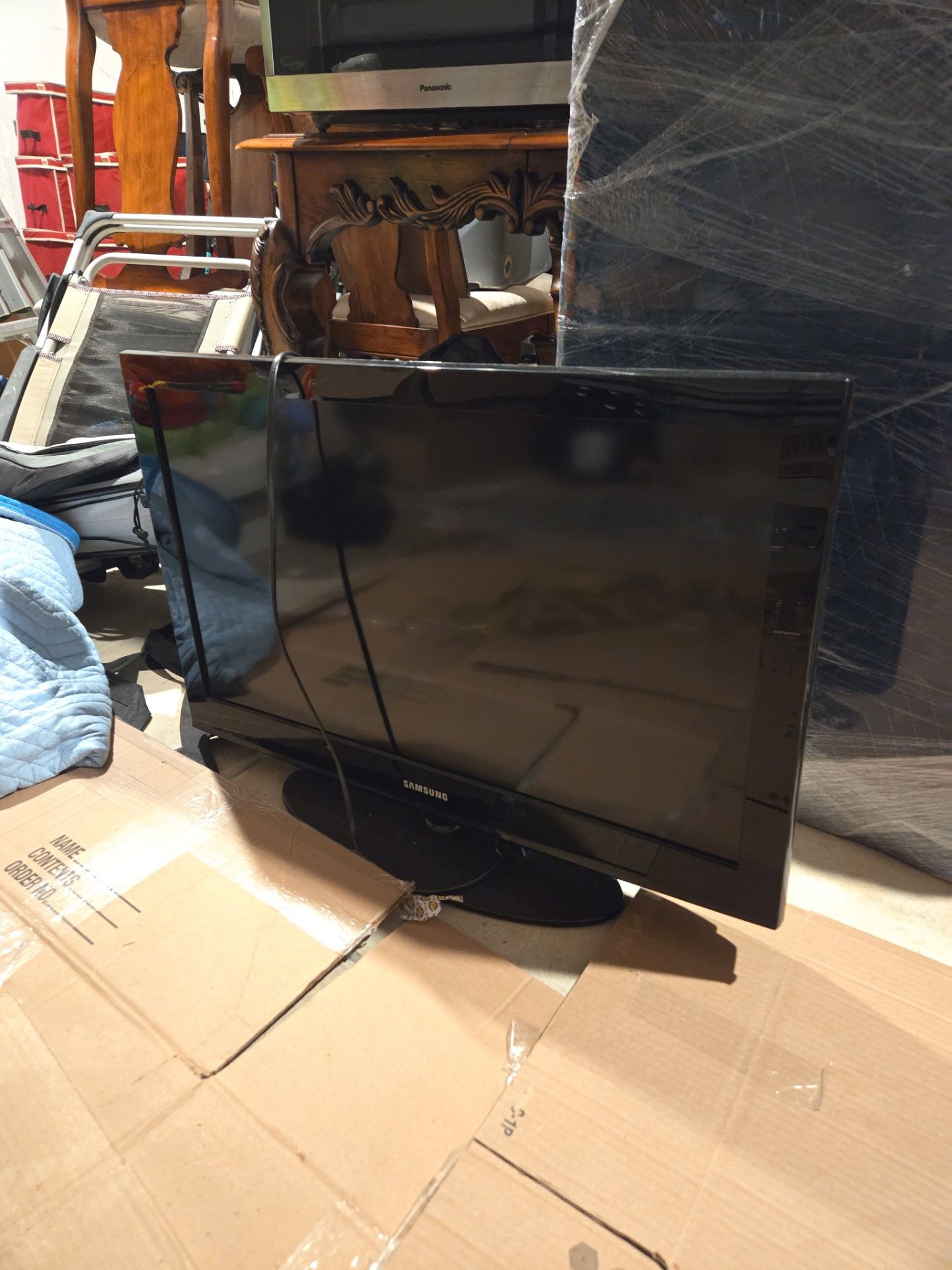 Samsung TV LN32D403