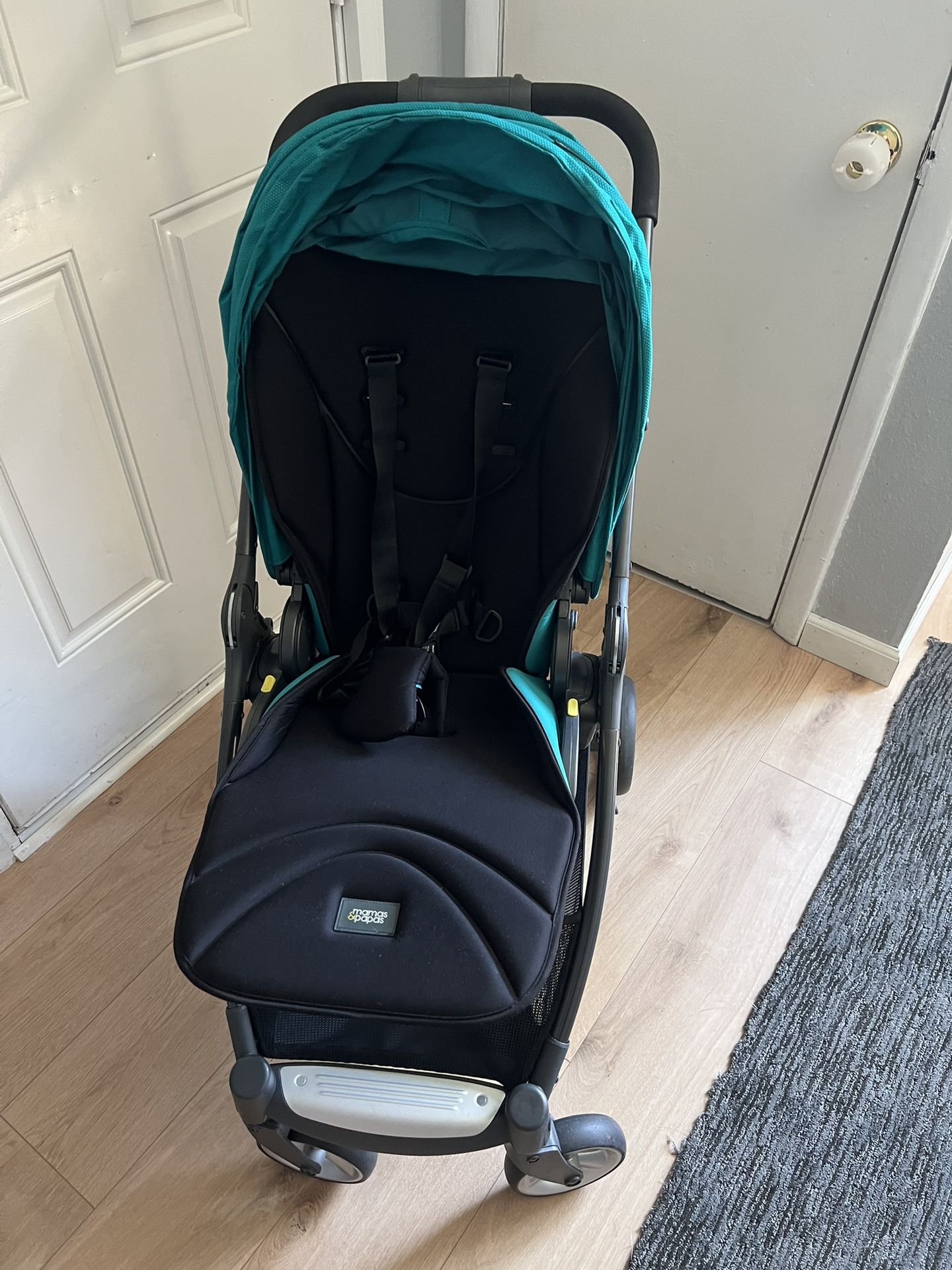 Mamas&papas Stroller Like New Smoke And PetsFree Home Seriously Buyers Only Please Check My Other Posts Thanks