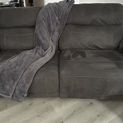 Raymour & Flannigan Oversized Loveseat - Cash And Carry 