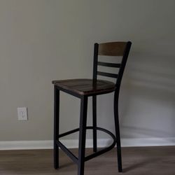 Set of 5 Bar Stools – Wood & Metal 