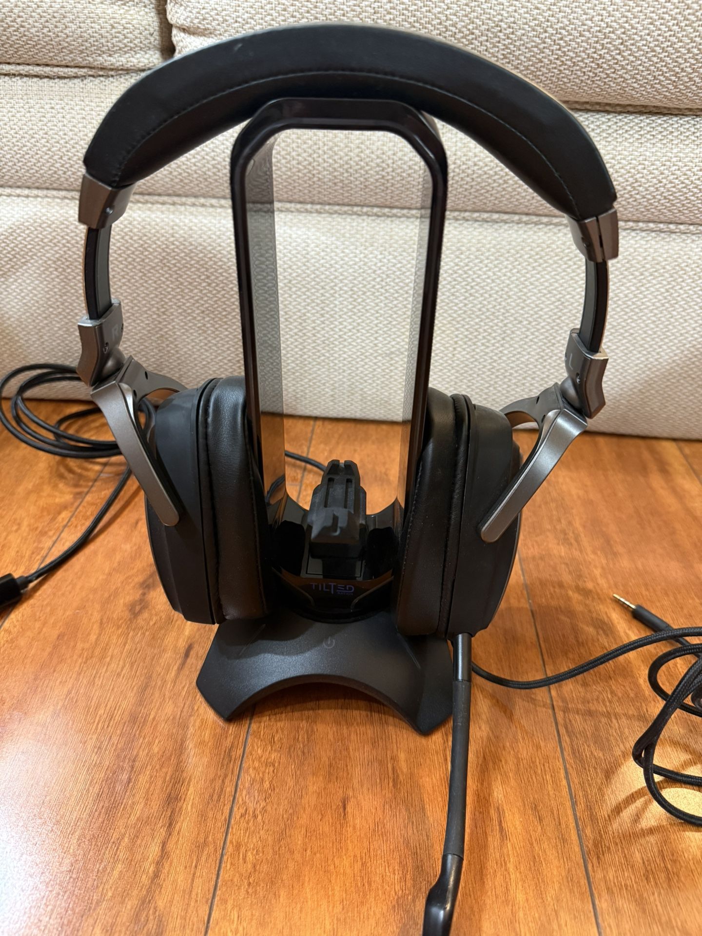Headphone And Stand