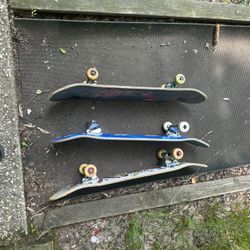 3 Skateboards 