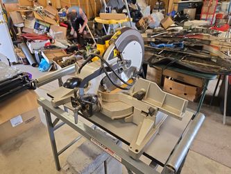Compound Miter Saw DW705 Dewalt