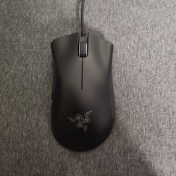 Razer DeathAdder Essential Wired Optical Gaming Mouse - Classic Black