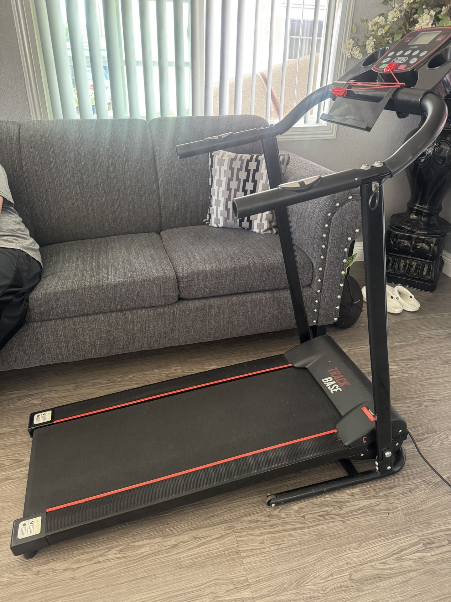 Treadmill/ walking pad
