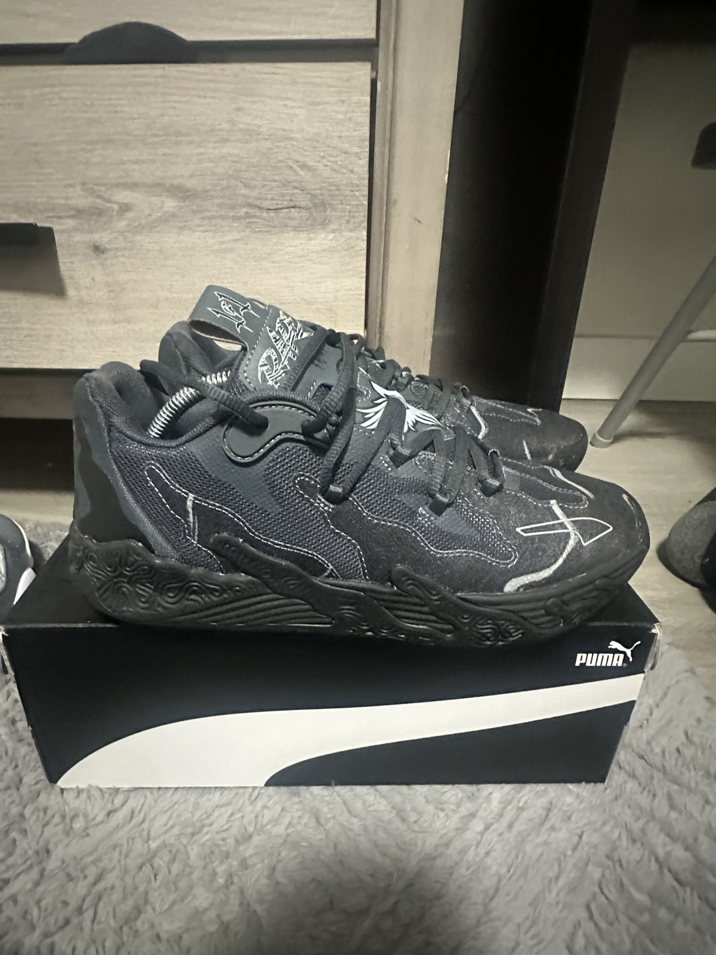 Lámelos Basketball Shoes