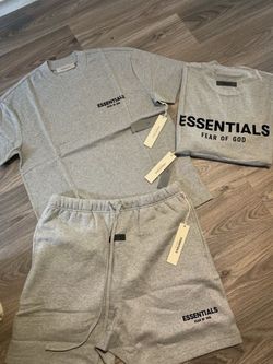 Essentials set￼