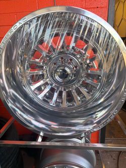 Dually wheels 8x6.5 22”