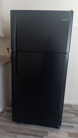 Refrigerator ( Frigidaire )