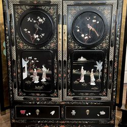 Lots Of Beautiful Antique Oriental Chinese Furniture