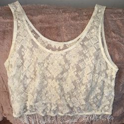 Cute see-thru tank top with frayed design 