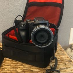 Digital camera With Case And Accessories S205