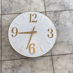 Vintage White And Gold Aluminum Clock