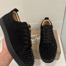 Red Bottoms Size 10. Men’s 