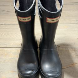 Preowned black Hunter original kids grab handle rain boots size boys US 13 
