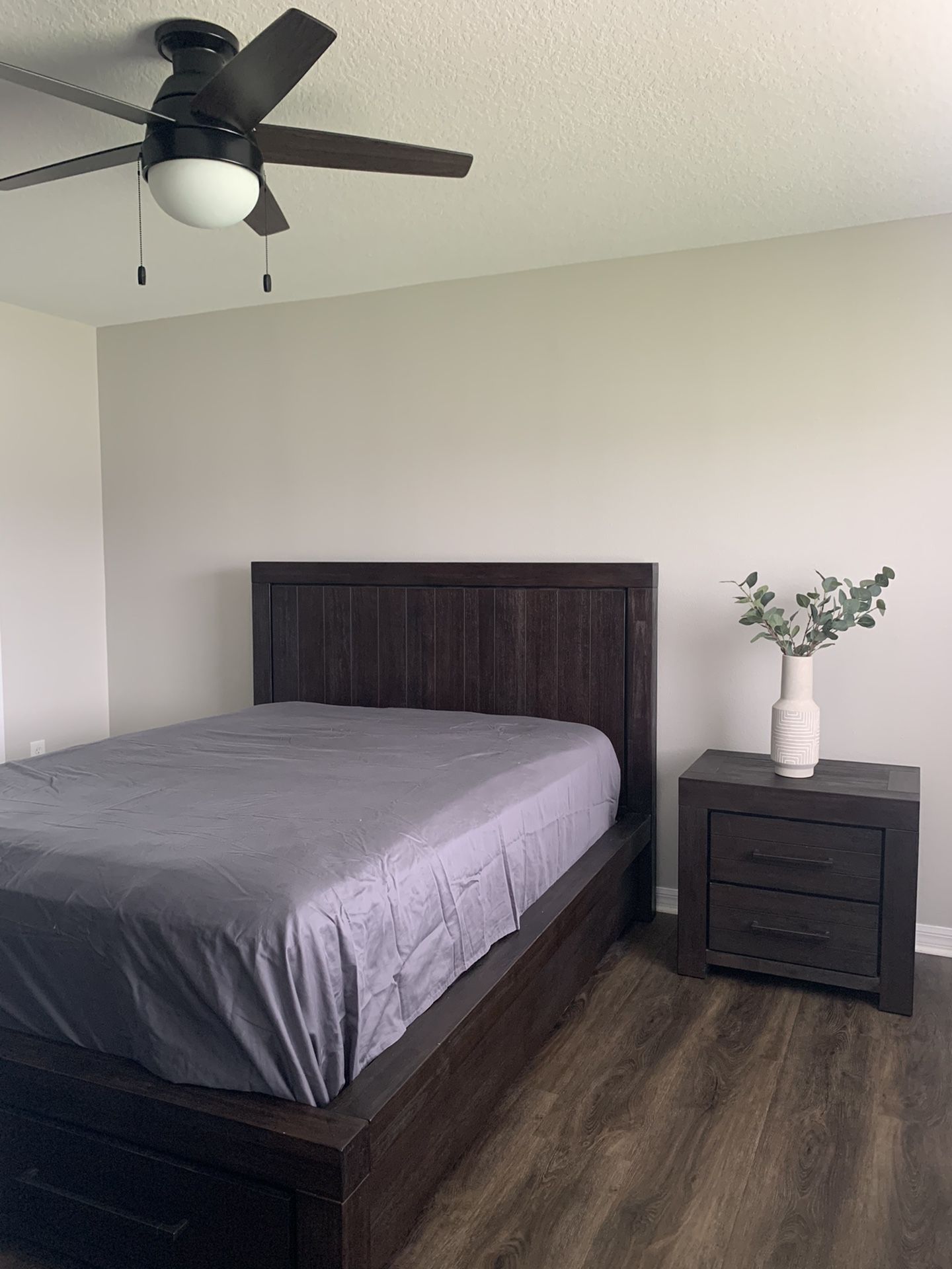 Real wood panel bed & furniture set
