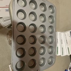 Wilton Recipe Right 24 Cup Mini Muffin Pan