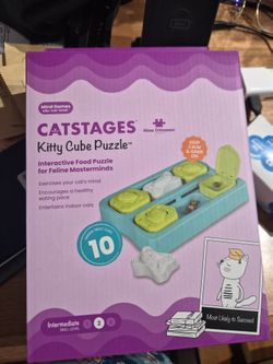Catstages Kitty Cube Puzzle – Interactive Cat Treat Toy (NEW)