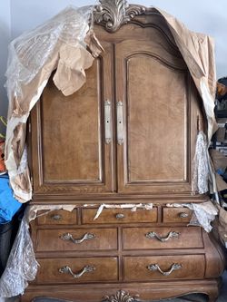 Henredon Dresser