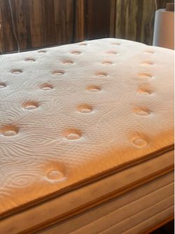Full Size Memory Foam Koantti , Hybrid  Mattress , WITH Metal Frame Included