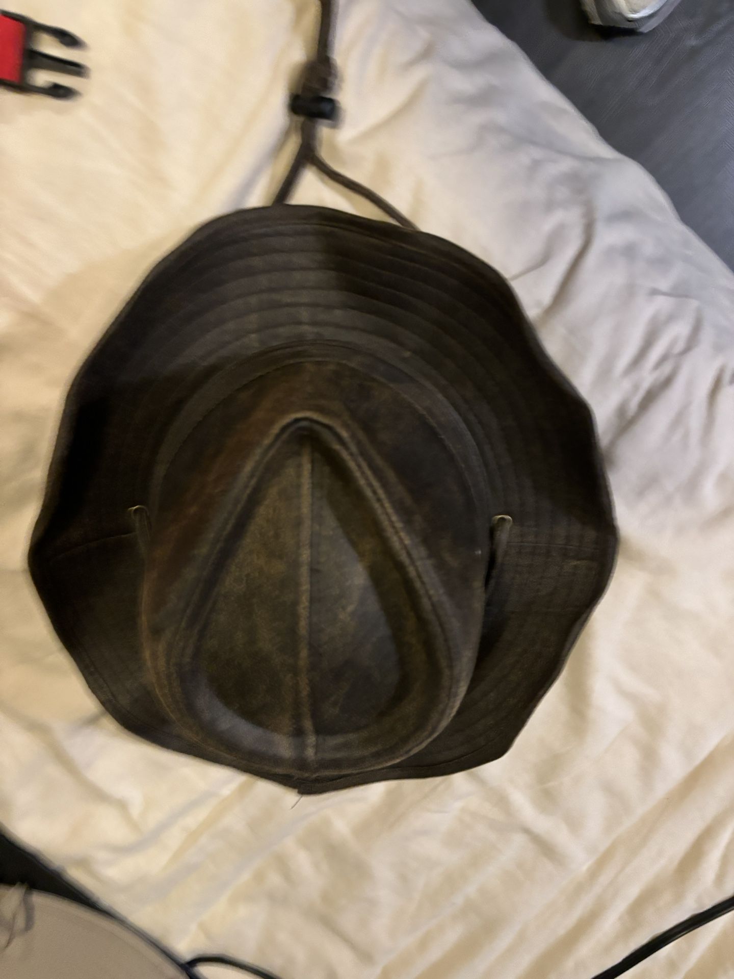 Indiana Jones Looking Ahh Hat
