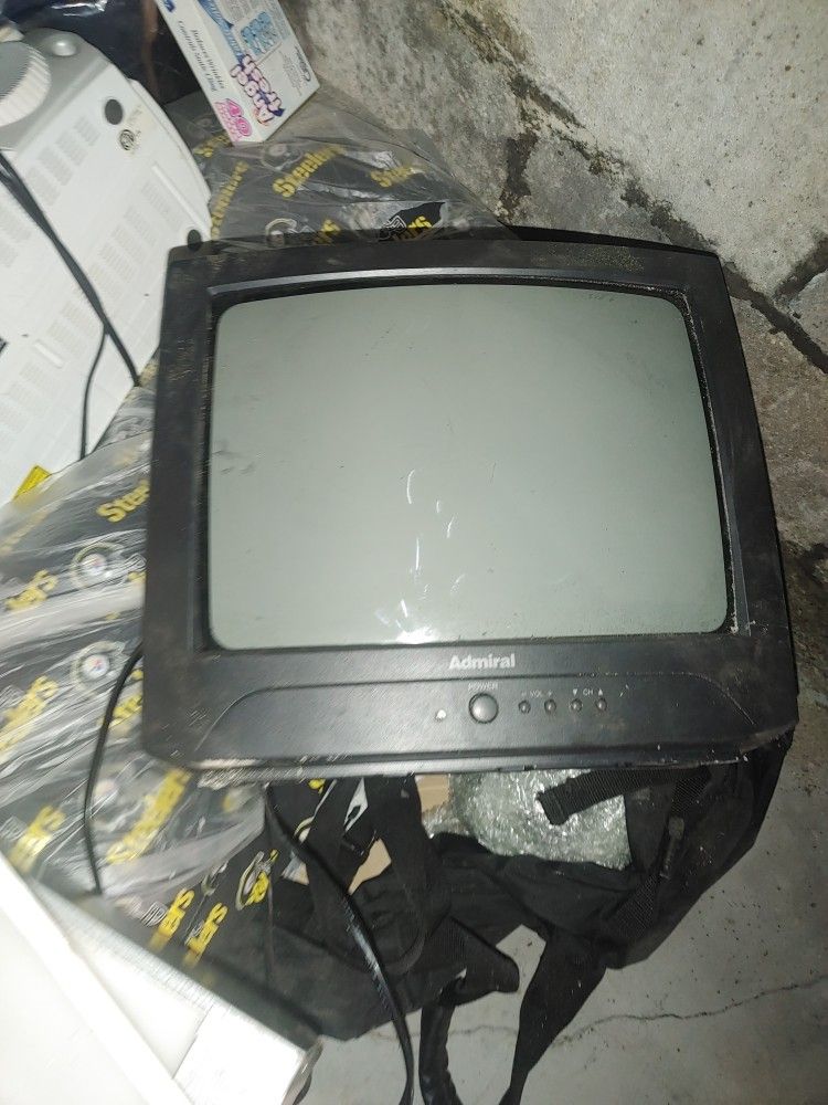 TV SMALL