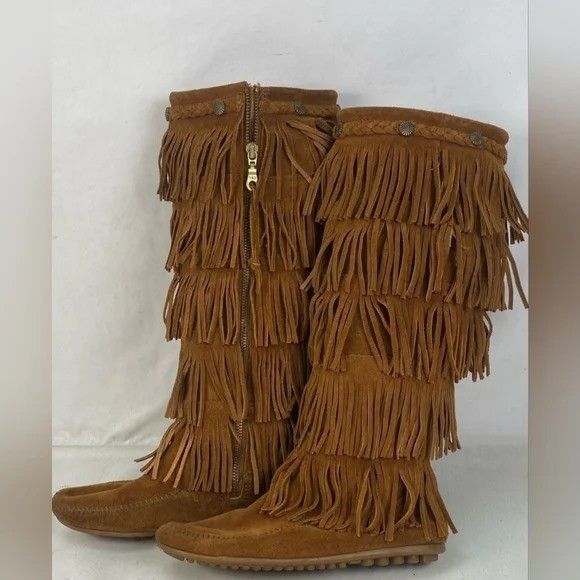 Minnetonka 5 Layer Fringe Brown Tan Suede Boots, Size 6 Suede Boots