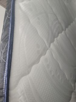 Twin Mattress With Spring Box 