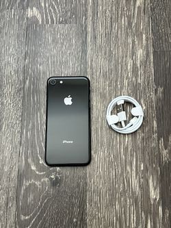 iPhone 8 UNLOCKED FOR ANY CARRIER!