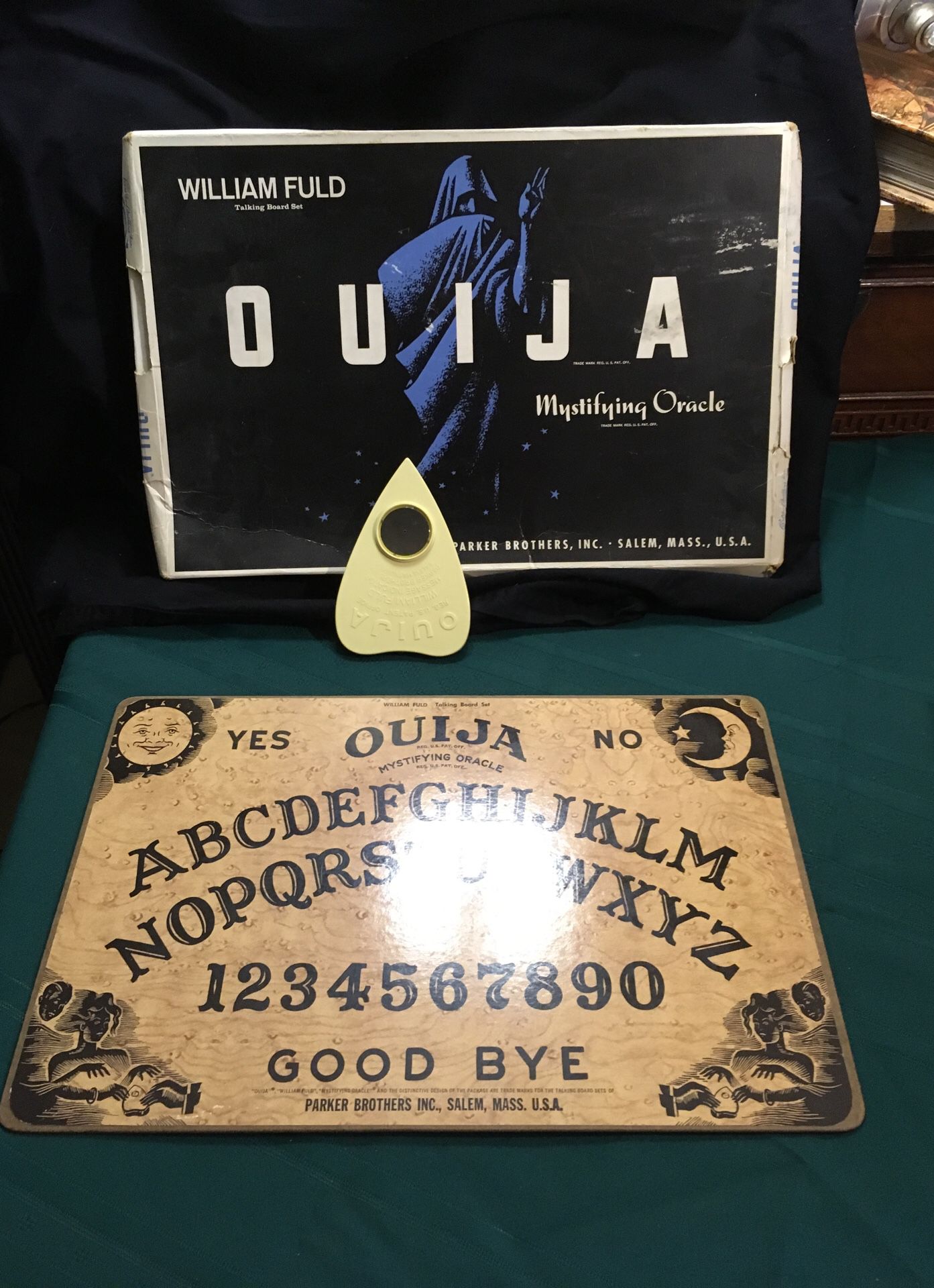 Ouija William Fuld 1960s # 600 tracking board set’