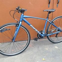 2023 Giant Escape 3 Bike