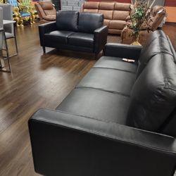 New Sofa And Loveseats 