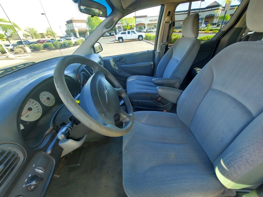 Runs Perfect 05 Chrysler Town And Country Similar To Sienna Odyssey Caravan