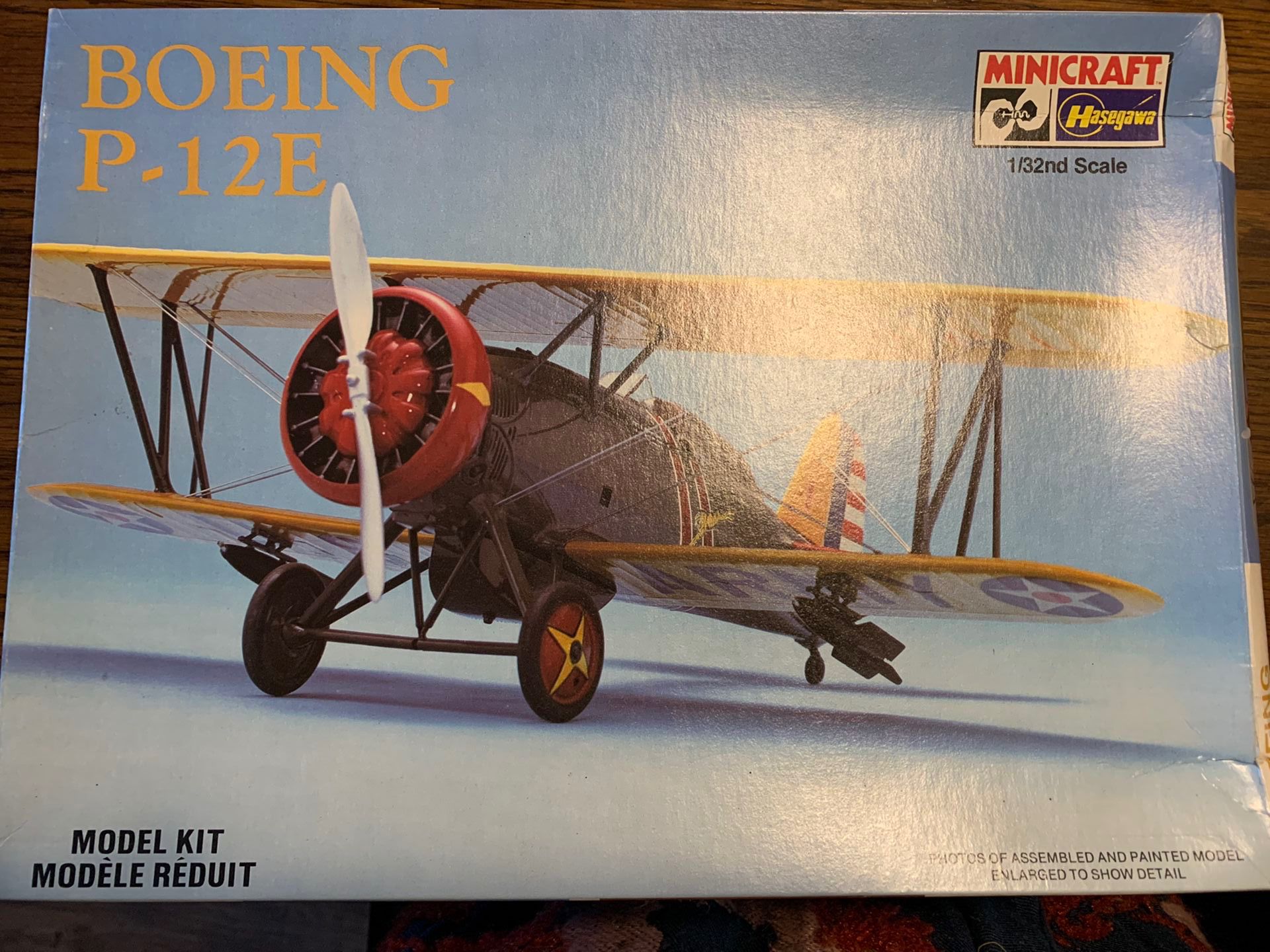 Boeing P-12e Model kit