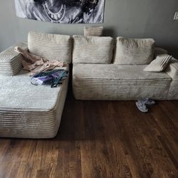 Sectional Couch 