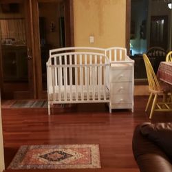 Mini Crib With Drawers And Changing Table