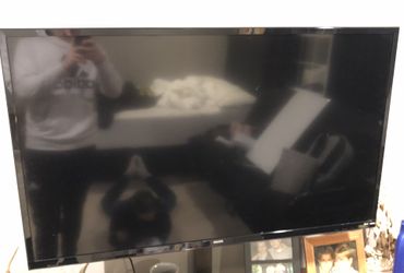 48” sanyo led 4k tv