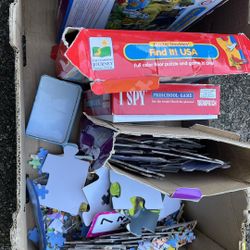 Lots Of Jigsaw Puzzles 