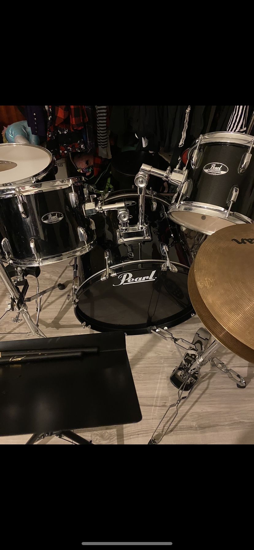 Pearl Drum Set 9 Piece 