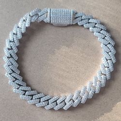 925 Sterling Silver Moissanite Cuban Link 10mm thick, 8" Bracelet (Passes Diamond 💎 Tester)