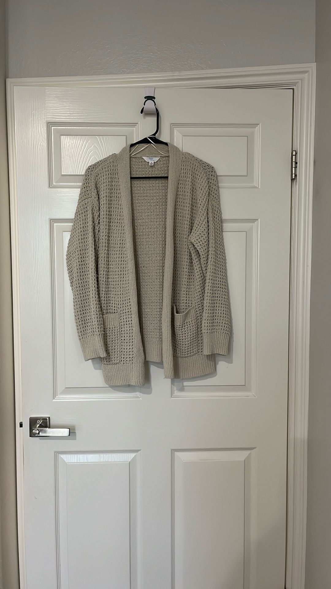 Woman’s Oversized Cardigan 