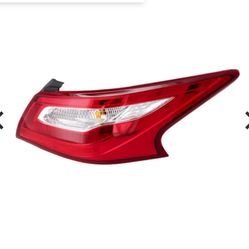Right Side ( Driver Side ) Rear Head Light Nissan Altima ( 2016-2018) 